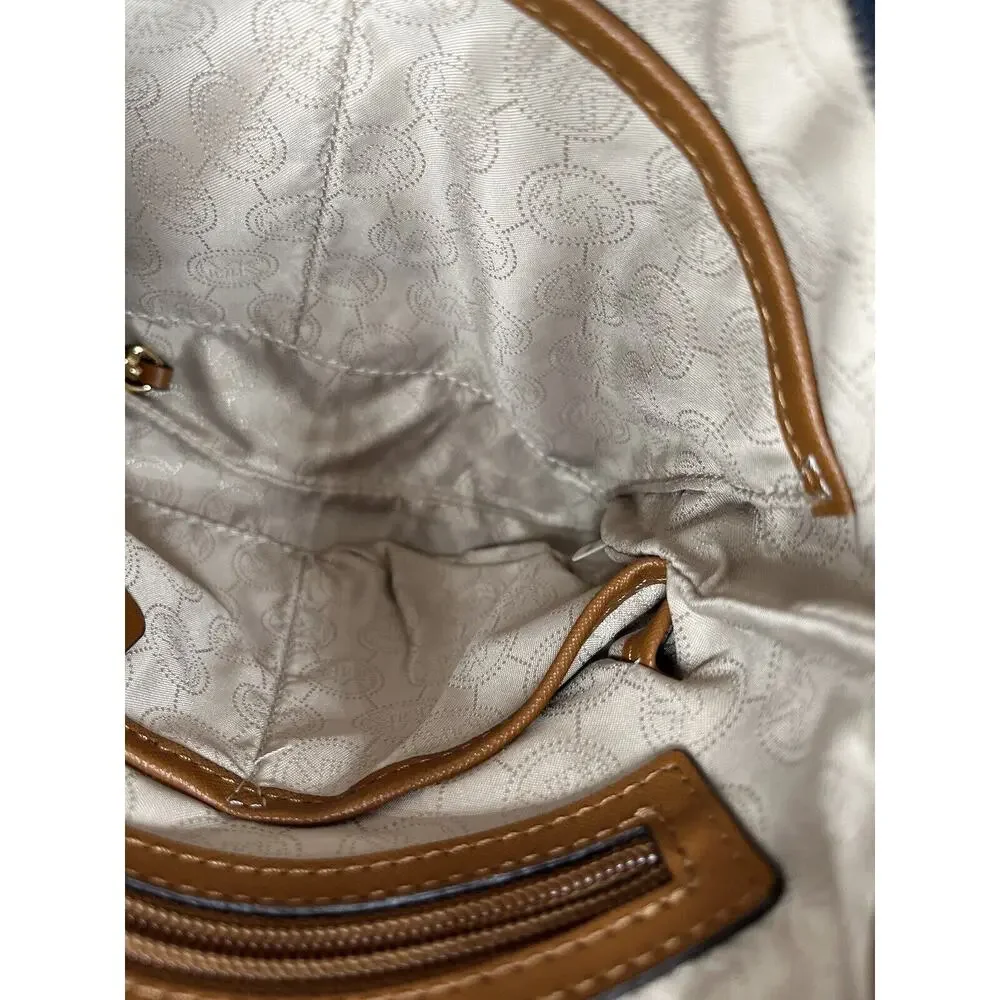 Michael Kors Authenticated Kempton Navy‎ Nylon Leather Crossbody Shoulder Bag